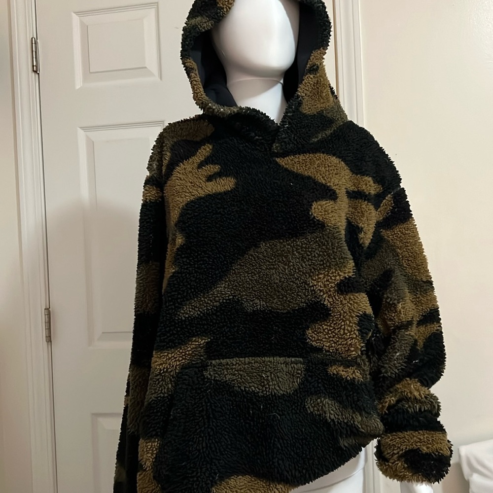 Black jack sweater